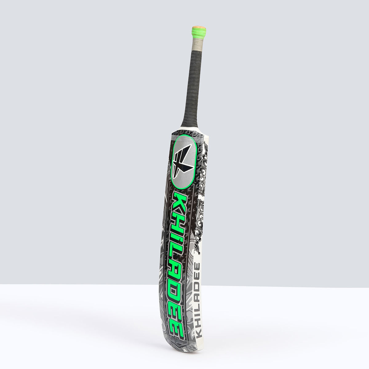 Khiladee – King Edition – Premium Coconut Bat (Green And Black Edition)
