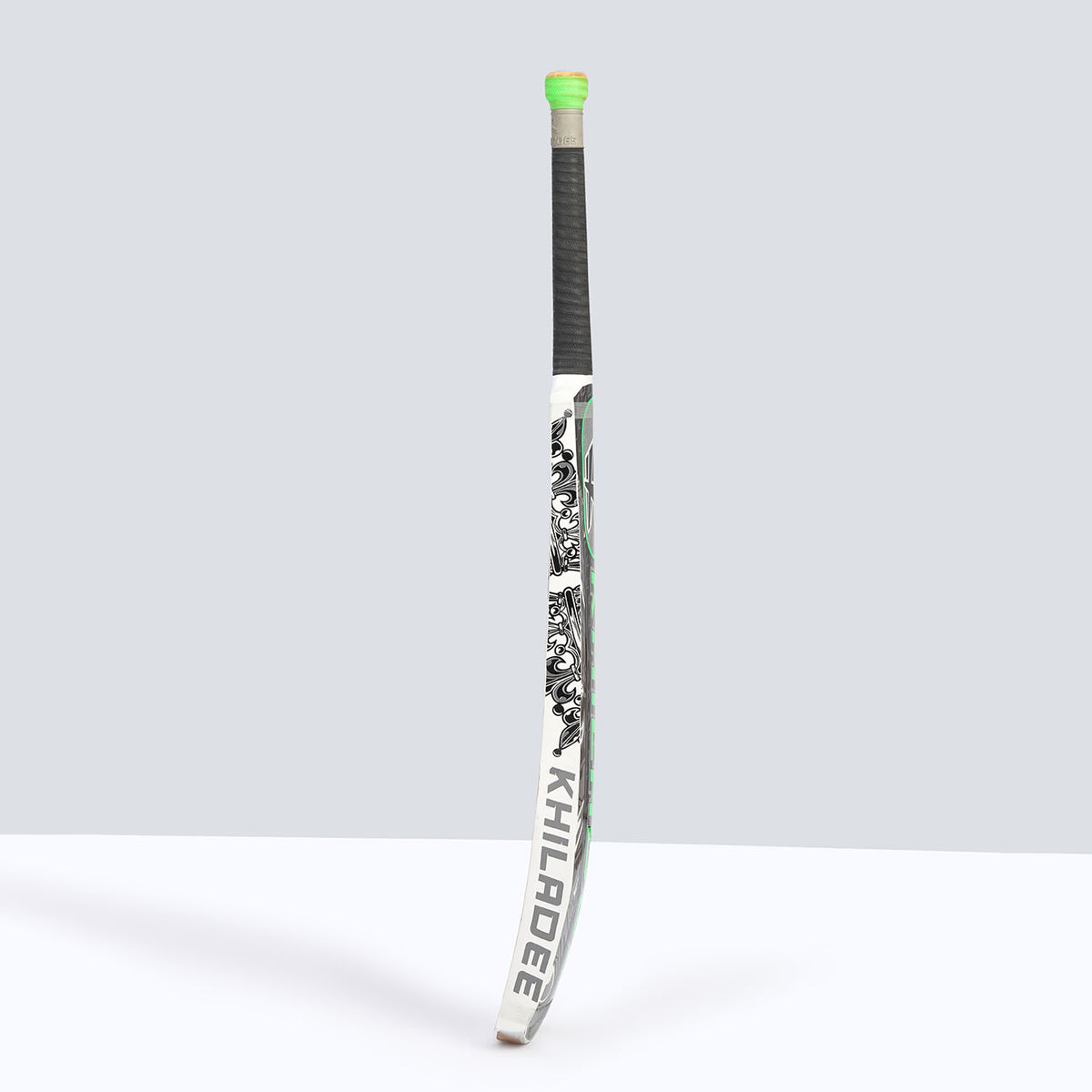 Khiladee – King Edition – Premium Coconut Bat (Green And Black Edition)